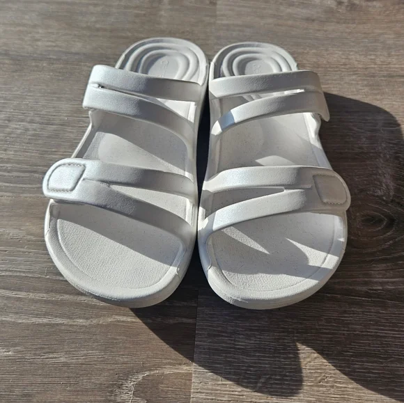 Aetrex Janey Sport Slide Sandal, Size 6, White - Picture 2 of 5